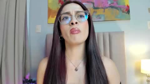 Snapshot of andracyruss chatting on February 12, 11:33 pm Andra Cyrus online show from February 12, 11:33 pm