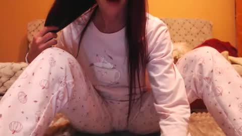 Andra online show from October 13, 7:58 pm