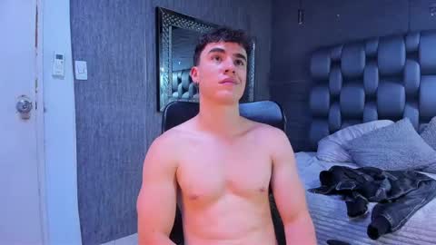 Snapshot of andre_parker chatting on January 5, 2:06 am Andre Parker online show from January 5, 2:06 am