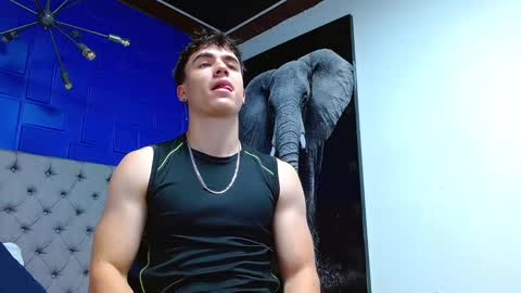 Snapshot of andre_parker chatting on January 8, 9:55 pm Andre Parker online show from January 8, 9:55 pm