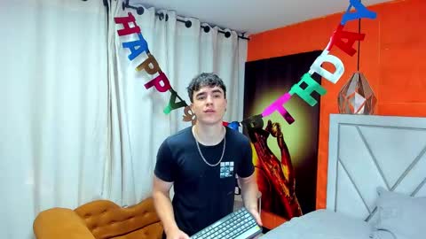 Snapshot of andre_parker chatting on January 15, 8:05 pm Andre Parker online show from January 15, 8:05 pm