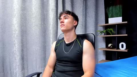 Snapshot of andre_parker chatting on January 31, 4:03 am Andre Parker online show from January 31, 4:03 am