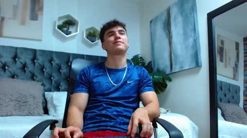 Snapshot of andre_parker chatting on February 1, 2:05 am Andre Parker online show from February 1, 2:05 am