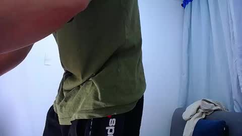 Snapshot of andre_parker chatting on December 2, 12:16 am Andre Parker online show from December 2, 12:16 am