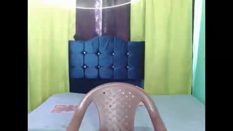 Snapshot of andrea1_ebony chatting on December 3, 12:47 pm andrea1_ebony online show from December 3, 12:47 pm