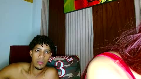 Snapshot of andrea_andres_couplehot chatting on September 30, 7:57 am andrea andres couplehot online show from September 30, 7:57 am