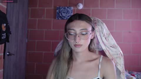 Andrea  online show from October 14, 5:47 pm