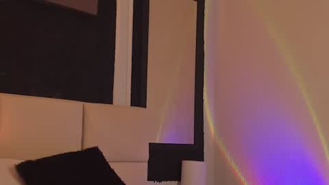 Snapshot of andrea_gomes_ chatting on January 31, 3:11 pm andrea online show from January 31, 3:11 pm