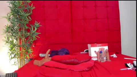 Andrea Hilton online show from February 10, 8:53 am