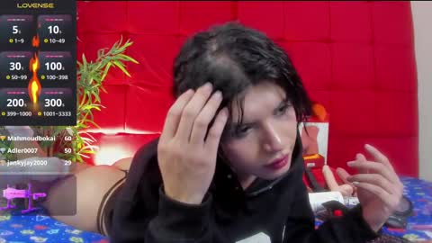 Andrea Hilton online show from March 5, 9:15 pm