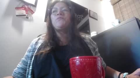 Snapshot of andrea_teacher chatting on February 14, 12:09 am Andrea Model trainer Luxury ST online show from February 14, 12:09 am