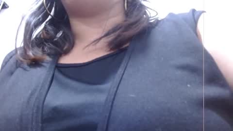 Snapshot of andrea_teacher chatting on October 17, 11:40 pm Andrea Model trainer Luxury ST online show from October 17, 11:40 pm