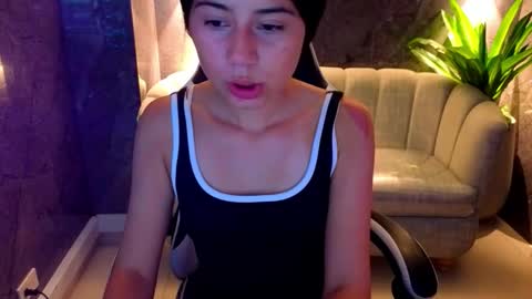 andrea_tx online show from January 9, 1:14 pm