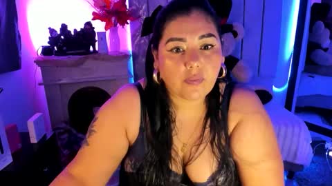 Snapshot of andreaakinky chatting on December 2, 8:19 am andreaakinky online show from December 2, 8:19 am