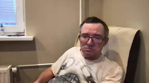 Snapshot of andreass60 chatting on February 5, 7:07 am andreass60 online show from February 5, 7:07 am