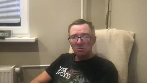 Snapshot of andreass60 chatting on October 20, 4:46 am andreass60 online show from October 20, 4:46 am