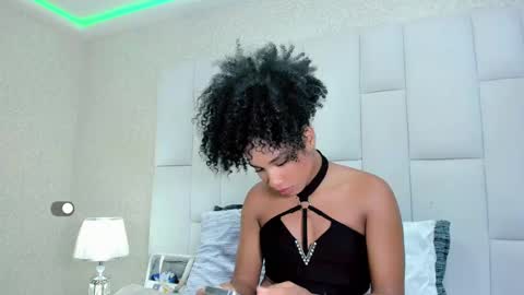 Snapshot of andreayano chatting on October 1, 5:02 am andreayano online show from October 1, 5:02 am