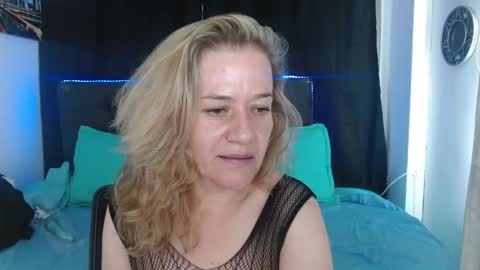 andreea_xx online show from February 13, 2:13 pm