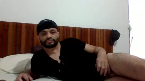 Snapshot of andreloko123 chatting on December 3, 7:00 pm andreloko123 online show from December 3, 7:00 pm