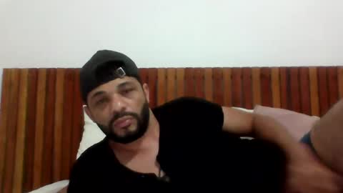 Snapshot of andreloko123 chatting on January 21, 2:22 am andreloko123 online show from January 21, 2:22 am