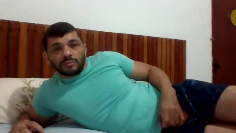 Snapshot of andreloko123 chatting on November 27, 1:29 am andreloko123 online show from November 27, 1:29 am