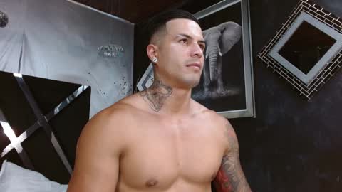 insta andres clark  online show from January 11, 9:25 pm