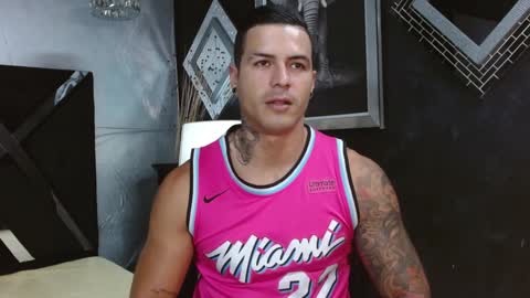 insta andres clark  online show from January 25, 11:22 pm