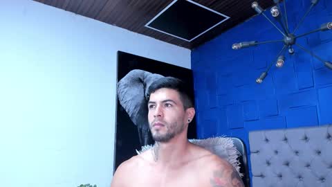 insta andres clark  online show from November 17, 8:14 pm