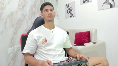 andres_stud online show from October 6, 4:10 am