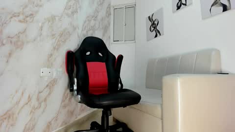 andres_stud online show from November 26, 4:24 am