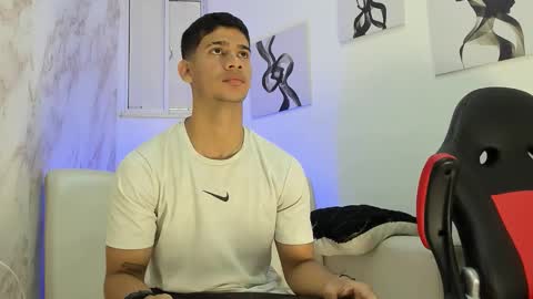 Snapshot of andres_stud777 chatting on November 18, 12:42 pm ANDRES online show from November 18, 12:42 pm