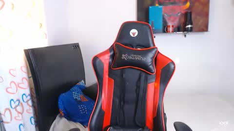 Andres white online show from November 5, 9:48 pm