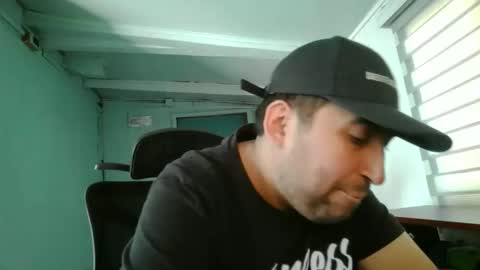 andresby0x online show from December 5, 6:37 pm