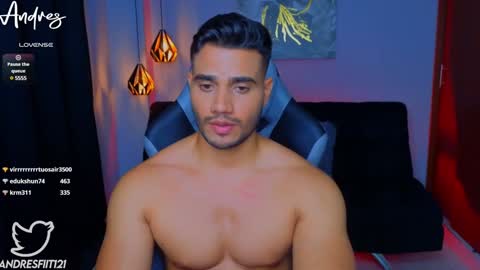 Snapshot of andresfiit chatting on December 14, 12:01 pm Andres online show from December 14, 12:01 pm