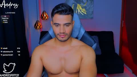 Snapshot of andresfiit chatting on December 16, 6:53 am Andres online show from December 16, 6:53 am