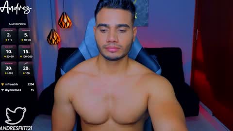 Snapshot of andresfiit chatting on December 22, 12:49 pm Andres online show from December 22, 12:49 pm