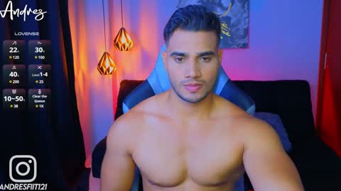 Snapshot of andresfiit chatting on January 31, 4:47 am Andres online show from January 31, 4:47 am