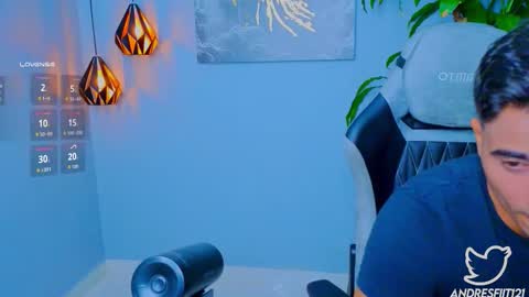 Snapshot of andresfiit chatting on September 18, 2:13 am Andres online show from September 18, 2:13 am