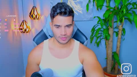 Snapshot of andresfiit chatting on October 3, 2:08 am Andres online show from October 3, 2:08 am