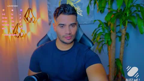 Snapshot of andresfiit chatting on October 5, 4:00 am Andres online show from October 5, 4:00 am