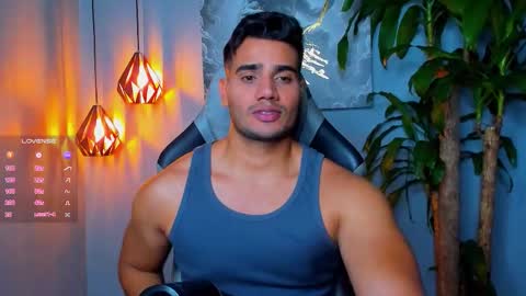 Snapshot of andresfiit chatting on October 14, 3:40 am Andres online show from October 14, 3:40 am