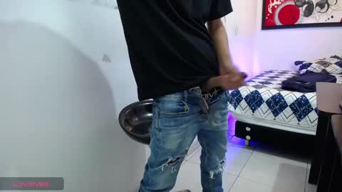 Snapshot of andressdean chatting on December 14, 1:28 am Andres Dean online show from December 14, 1:28 am