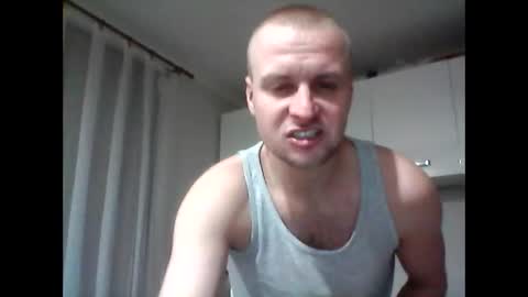 andrew3356577 online show from February 9, 9:28 pm