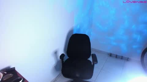   Andrew Harriss  online show from March 5, 1:12 am