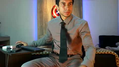 Snapshot of andrew_elliot chatting on September 28, 8:20 am Andrew online show from September 28, 8:20 am