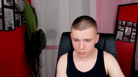 Andrew online show from November 4, 4:06 pm