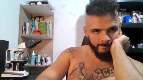 andrew_jaay online show from October 31, 1:28 am