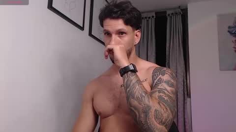 Snapshot of andrew_mathe chatting on February 17, 2:31 am Andrew Mathwes online show from February 17, 2:31 am