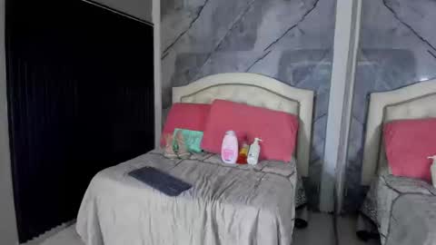 Snapshot of andrew_taylor0 chatting on September 24, 4:16 am Andrew Taylor0 online show from September 24, 4:16 am