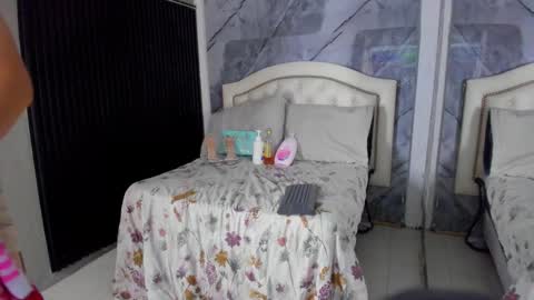 Snapshot of andrew_taylor0 chatting on September 30, 9:42 pm Andrew Taylor0 online show from September 30, 9:42 pm